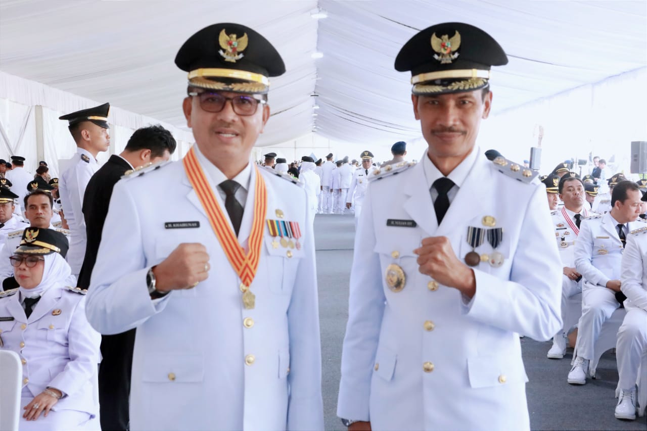 H. Khairunas dan Wabup H. Yulian Efi Resmi Kembali Pimpin Solok Selatan